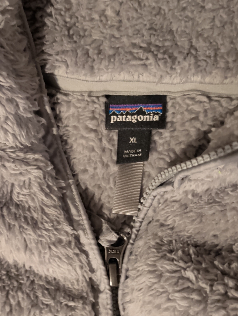 Unisex Patagonia Light Gray Plush Pull Over XL